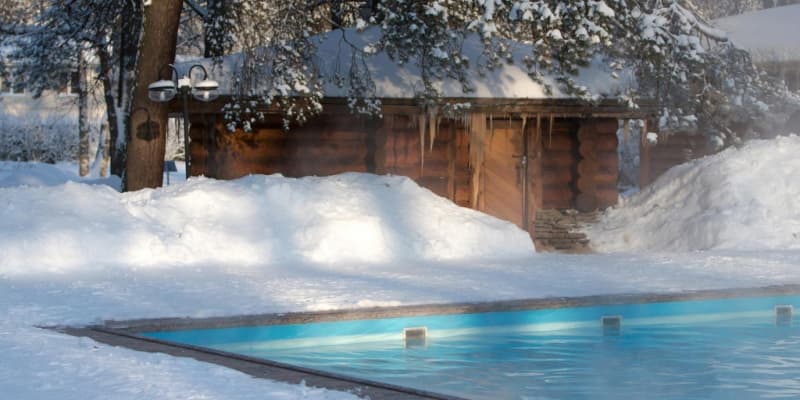 Bien se préparer pour l'hivernage de sa piscine !